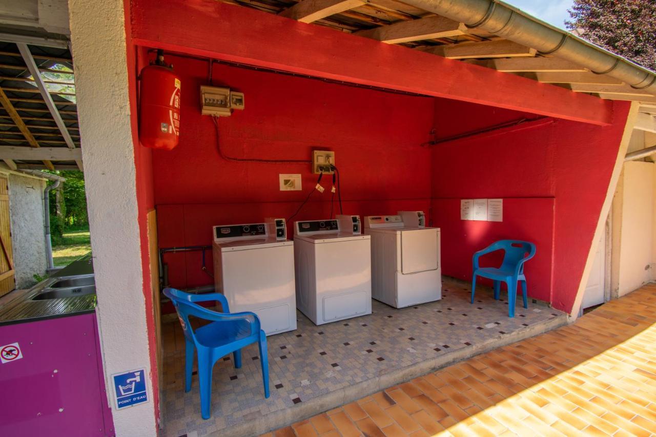 Camping Des Bains Saint-Honoré Екстериор снимка