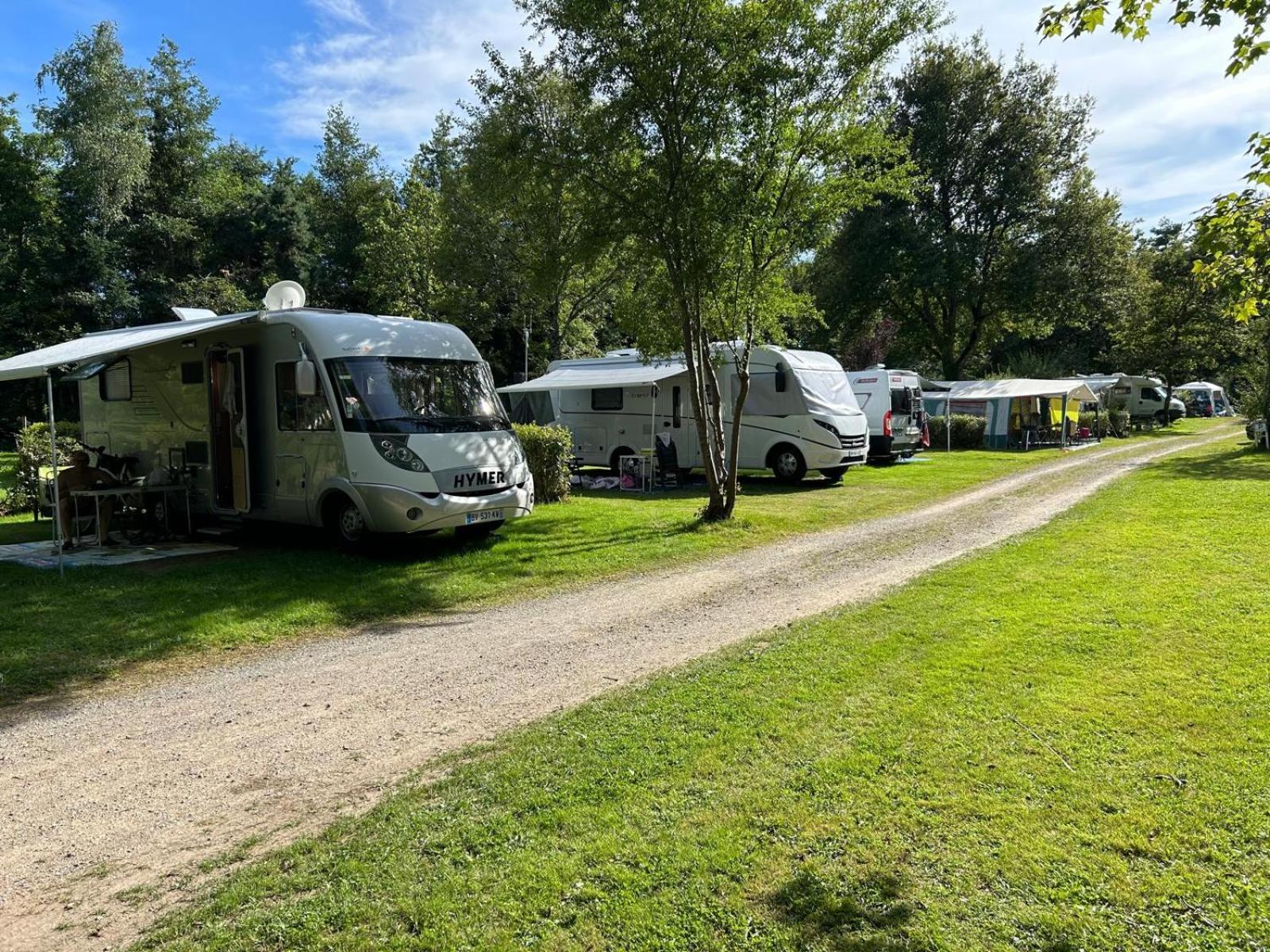 Camping Des Bains Saint-Honoré Екстериор снимка