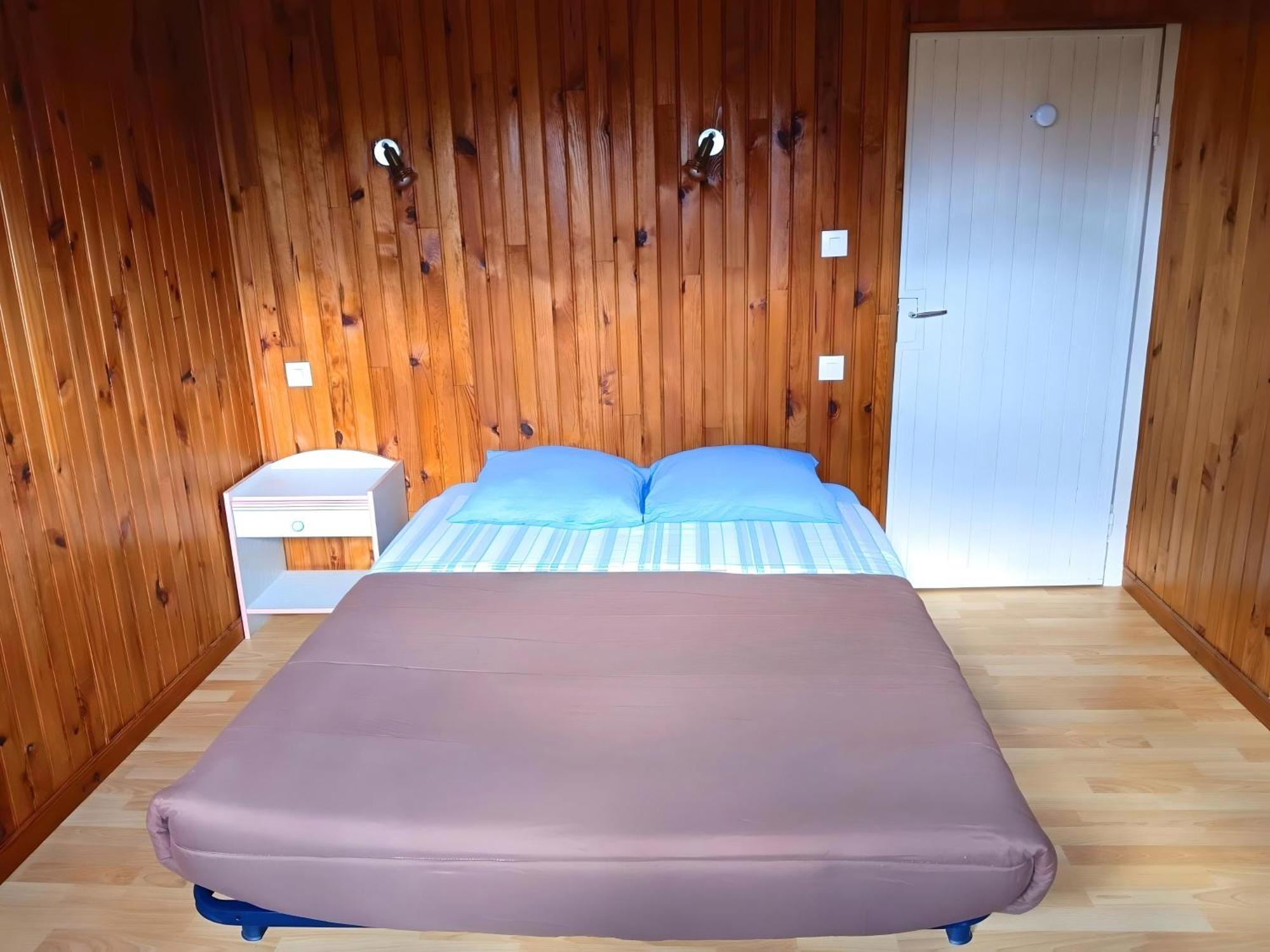 Camping Des Bains Saint-Honoré Стая снимка
